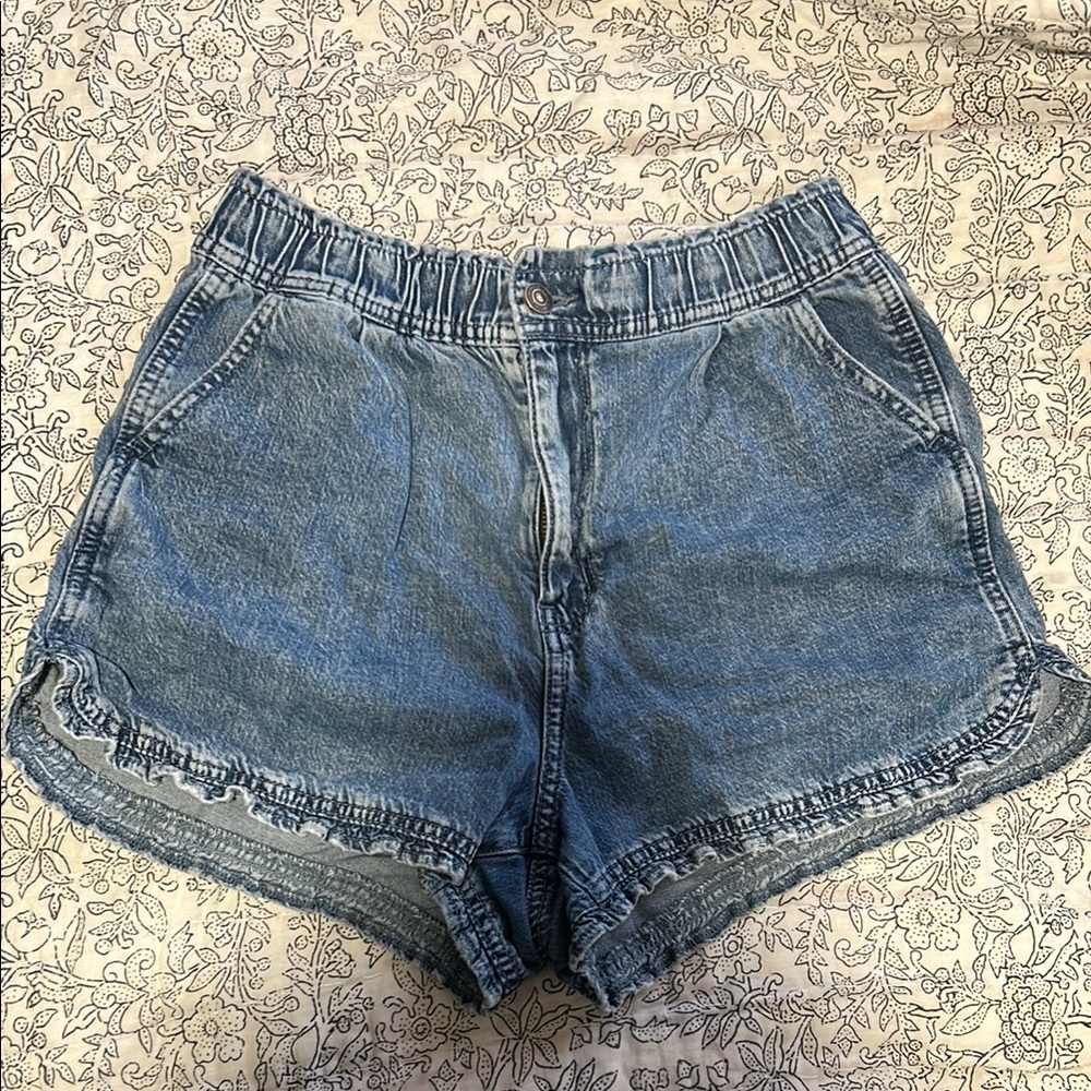 American Eagle Ruffled Denim Shorts